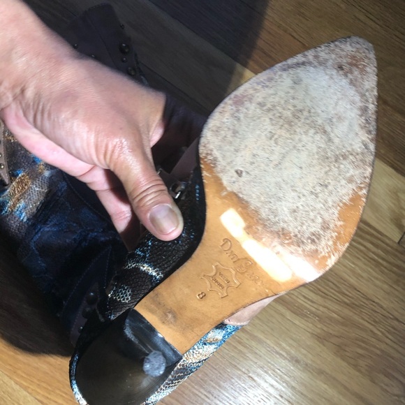 Boots - Picture 7 of 7